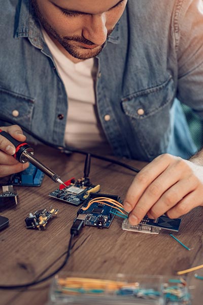 Naprawa elektroniki-lutowanie